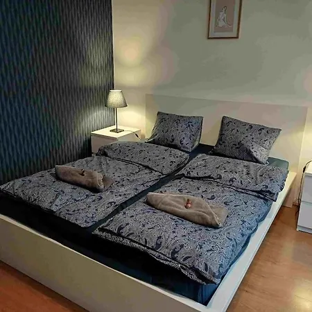 New 2br Near Andrassy Av. And Varosliget