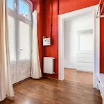 New 2br Near Andrassy Av. And Varosliget