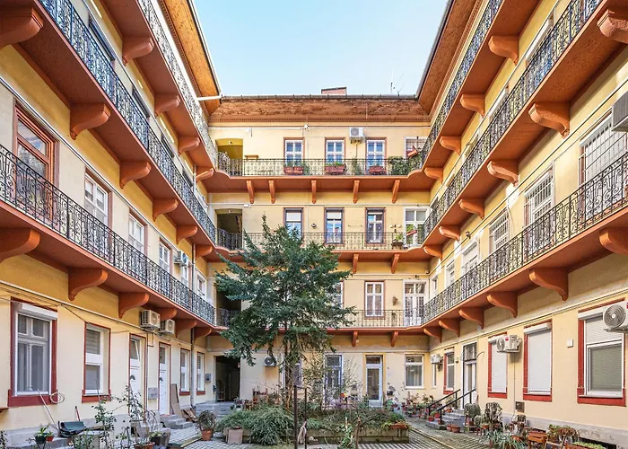 New 2br Near Andrassy Av. And Varosliget Lejlighed *